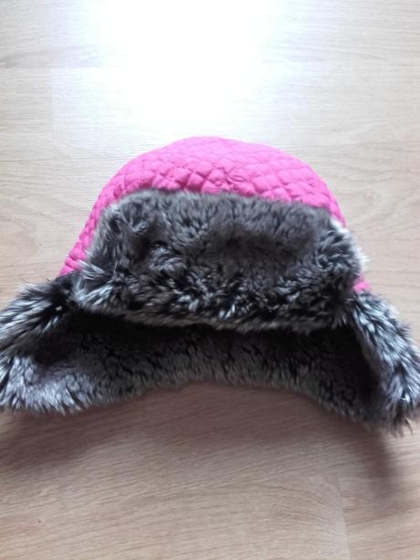 Teplá prešívaná ušianka s kožušinkou, 6-10 r., f&f,128