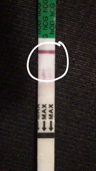 Duch na těhotenském testu či falešný poplach?