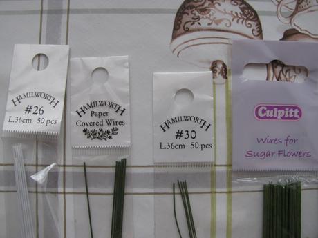 Cukrářské potřeby-květinové drátky a pestíky,