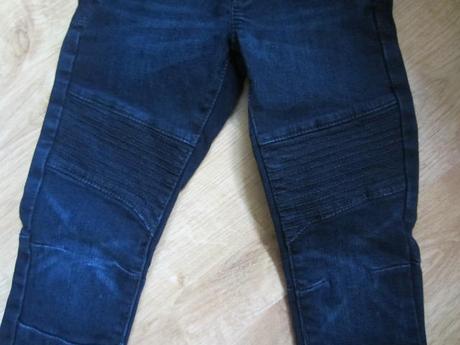 Peckovní klučičí džíny, slimky z loňské kolekce, next,110