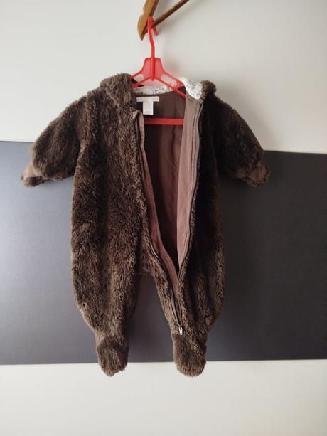 Chlupatý overal zn. h&m vel.62, h&m,62
