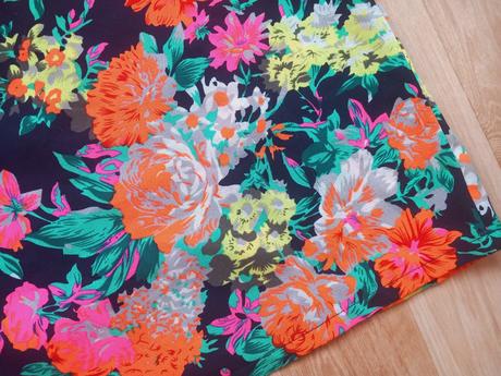 Květované šaty vel. l - xl - n.o.v.é, l