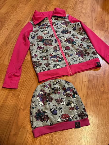 Na zakázku mikina + čepice vel 128/134, 128