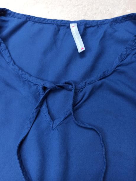 Modrá tunika s krajkovymi detaily, m