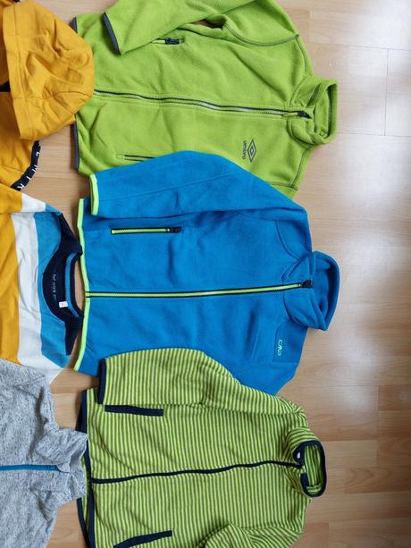 Bavlněná, fleecová mikina, vel. 122-128, umbro,128