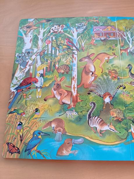 Velké leporelo se zvířátky velryba a pruhované ..., 