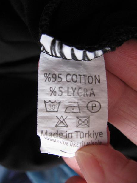 Dámské přiléhavé mini šaty, malé černé, l