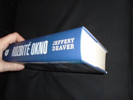 Kniha jeffrey deaver rozbité okno,