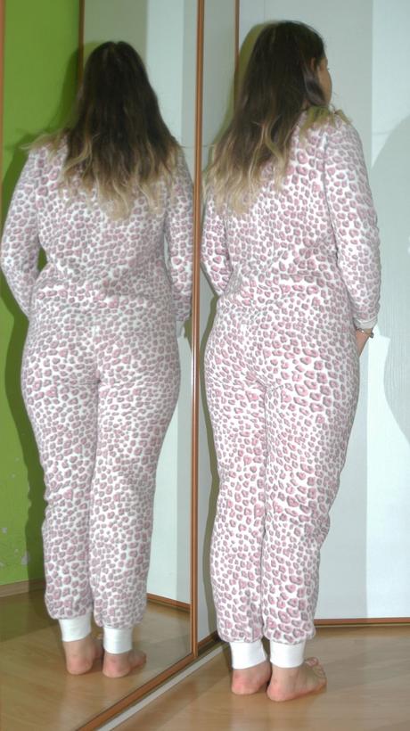 Chlupatý teplý overal s leopardím motivem, 38