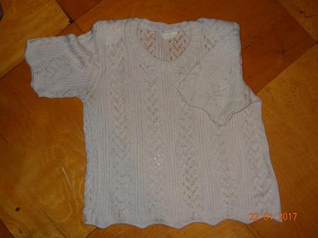 Bílé pletené tílko s krátkým rukávem, 140