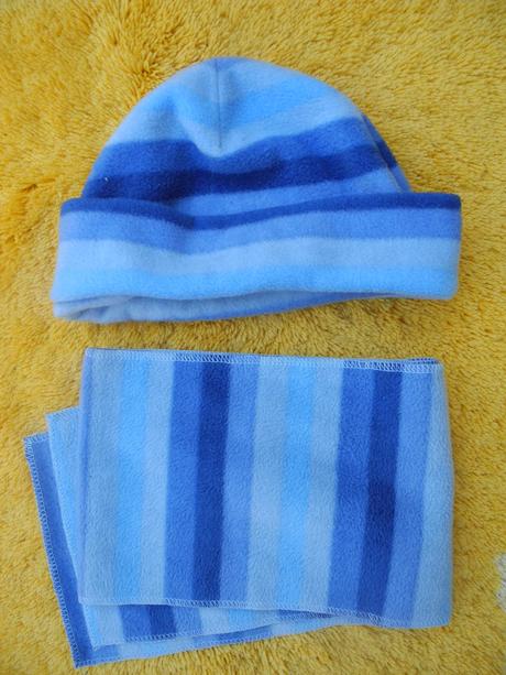 Set šála a čepice, 80