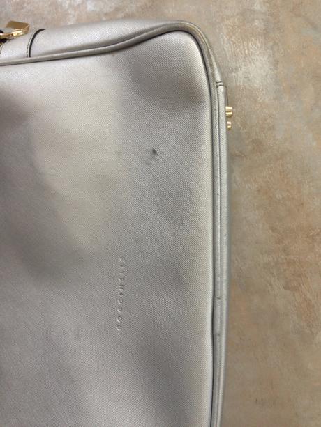 Notebook aktovka coccinelle stříbrná taška+pásek, 