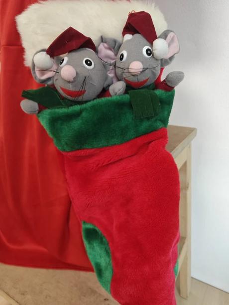 Vánoční šaty, 152