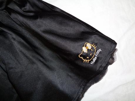 Luxusní černá hodně nabíraná lesklá sukýnka kitty, h&m,122