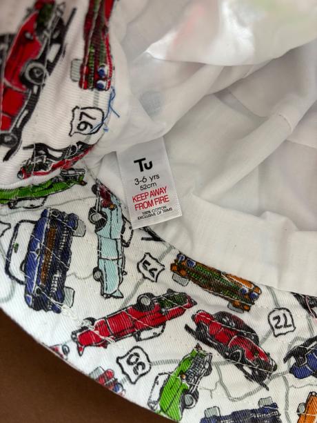 Klobouk s auty - v.3/6 let, tu,110