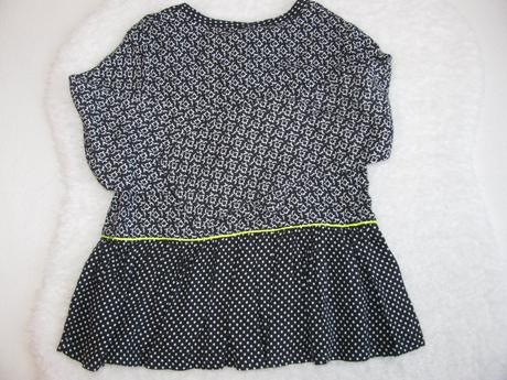 Dívčí černobílá tunika zn.ikks, 104