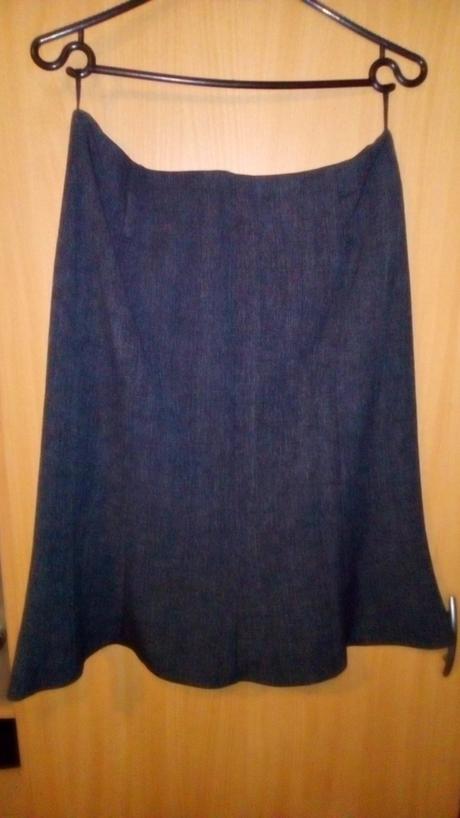 Společenská sukně dámská, 44