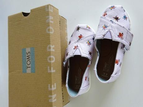 Nové toms, vel.22, 22