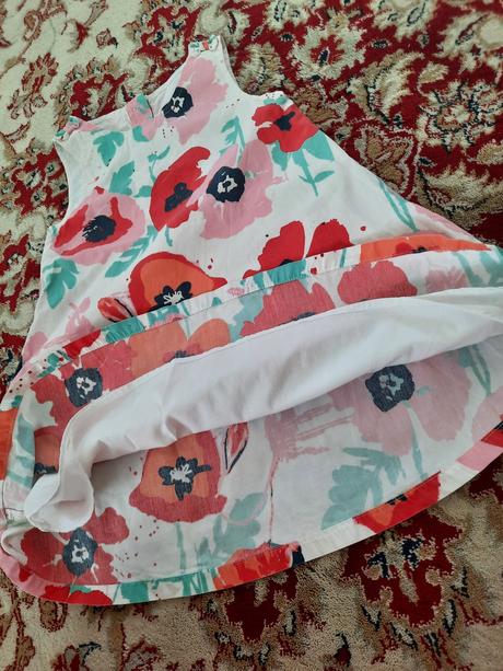 Šaty s vlčími máky, george,98