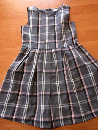 Dívčí šatičky vel 128-134, 134