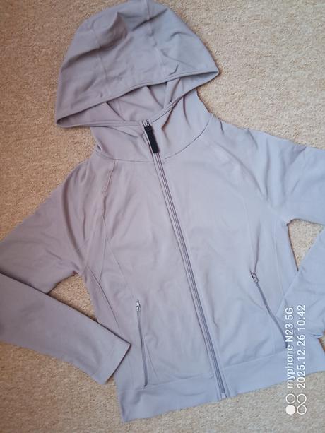 Mikina zn."think fit" vel.'40/42", 40