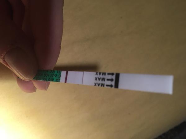 Duch na testu s vyšší citlivostí, čárka na testu s nižší. Co si mám myslet?