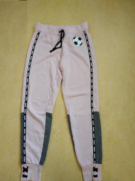 Tepláky vel.134, 134