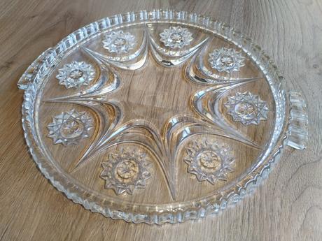 Skleněný podnos zdobený, 