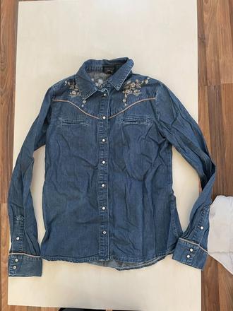 Košile s výšivkou, chybí cvoček u krku, vel s, top, topshop,s