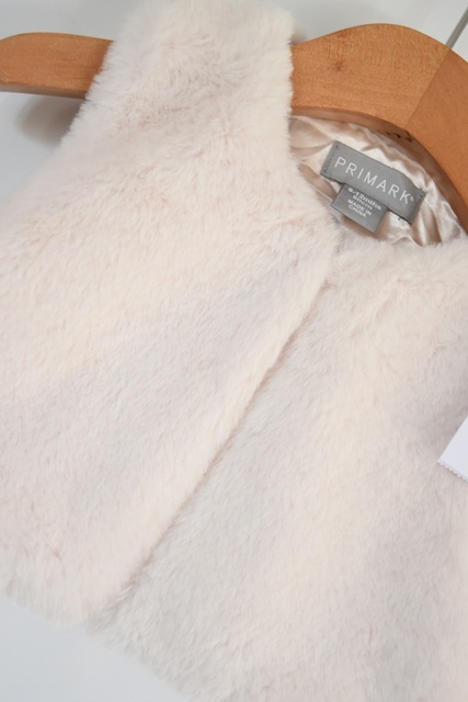 Vesta vel. 9 - 12 m, primark,80