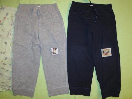 5ks balík v.104 2x tepláčky pyžámko triko, 104–116