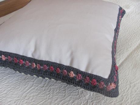 Háčkovaný povlak na polštář, 