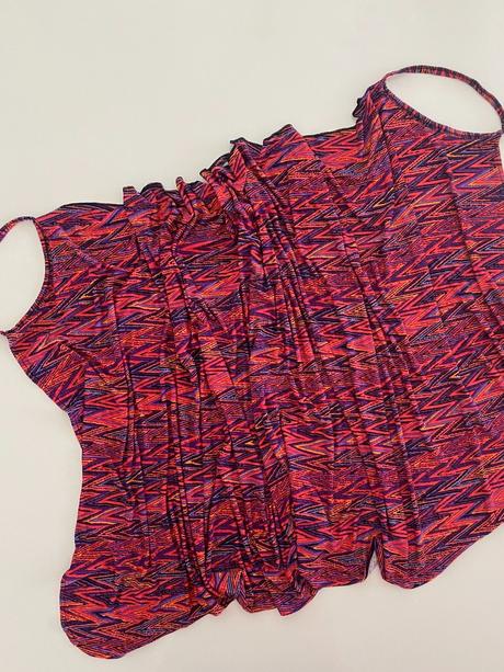 Plážové oblečení, vel. m - l,