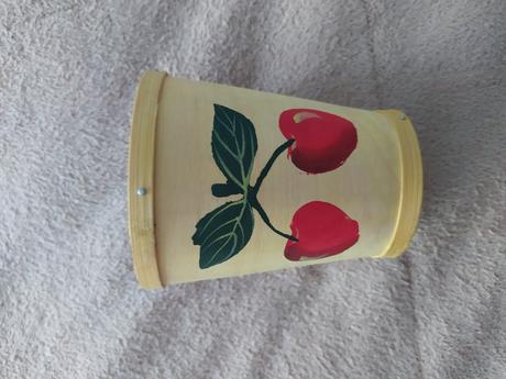 Dřevěný květináč, 