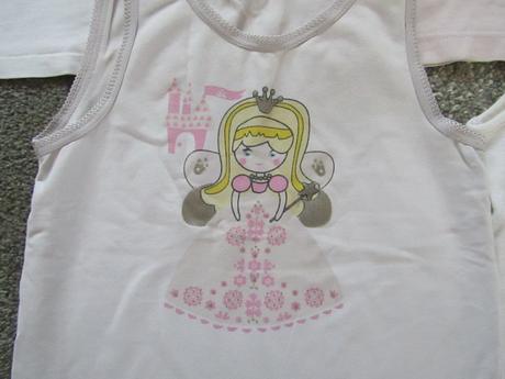 Tílka,spodní košilky zn.h & m,c & a- vel.122/128, h&m,122