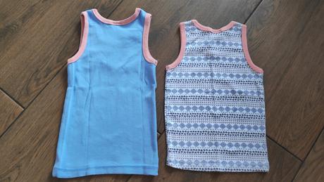 2x tílko vel.98/104, 104