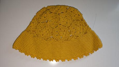 Ch22 háčkovaný letní klobouček, vel. one size, 