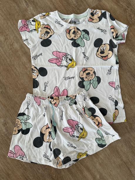 Pyžamo, disney,152