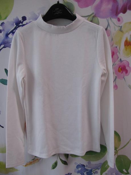 Bílá halenka se stojáčkem reserved, reserved,152