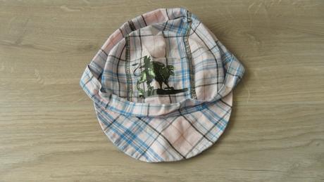 583 - tenká letní kšiltovka, 80