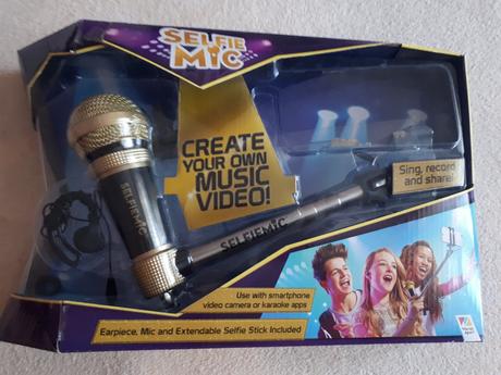 Mikrofon se selfie tyčí,