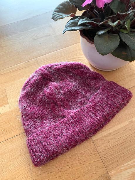 Nová luxusní čepice vel.56 handmade, 56