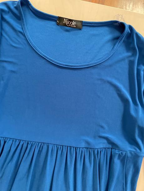 Nové modré šaty řasené v bocích, vel m, nicole, m