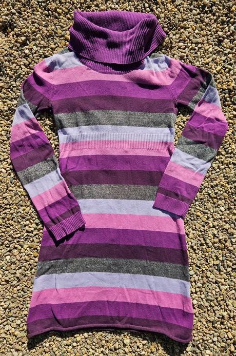 N49	dívčí pletené šaty s rolákem vel. 152, okay,152