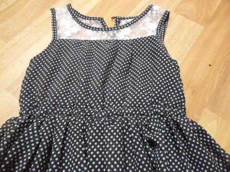 Puntíkaté šaty 3-4 with, 98