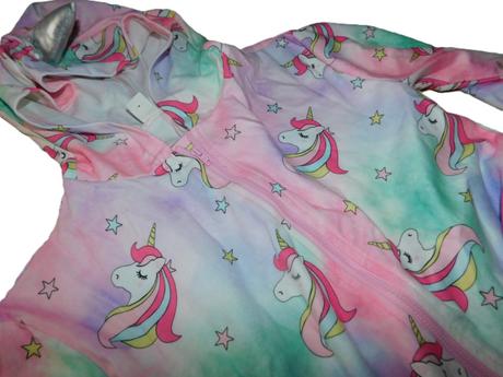 Dívčí overal, 140