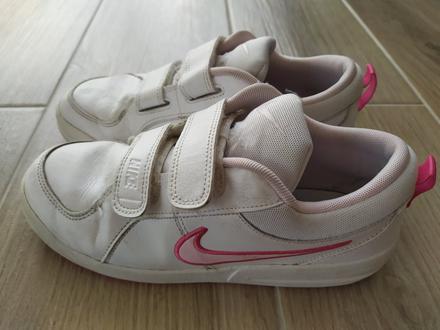 Bílé botasky na suchý zip, nike,35