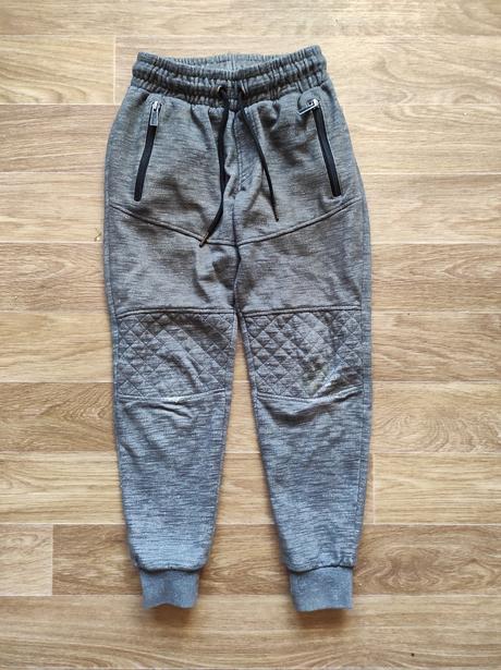 Tepláky, chapter young,134