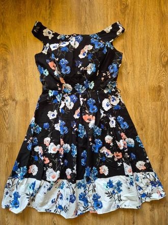 Dámské šaty s lodičkovým výstřihem f&f vel. 38, f&f,38