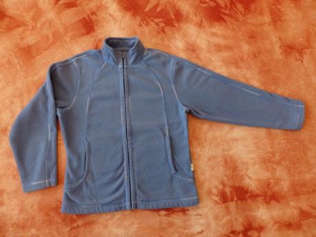Modrá flísová mikinka, 146